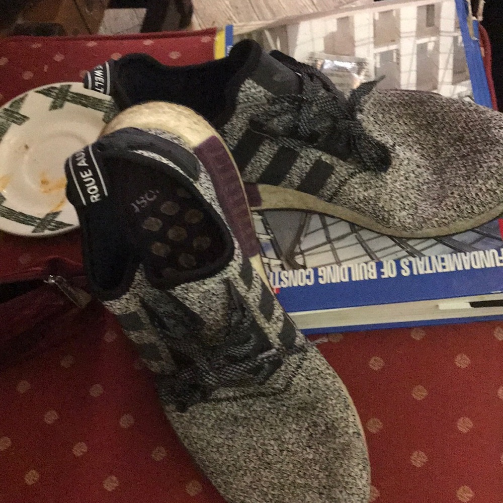 Addidas - Picture 2 of 2